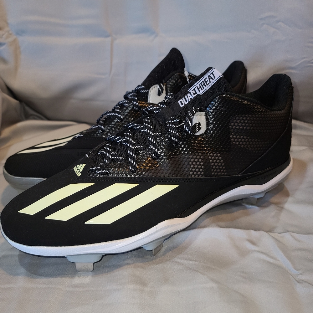 Adidas Dual threat cleats size 13